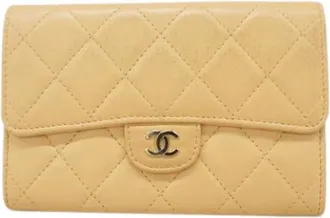Chanel Pre-owned Wallets, female, Beige, Size: ONE SIZE Pre-owned Wallet (bi-fold)