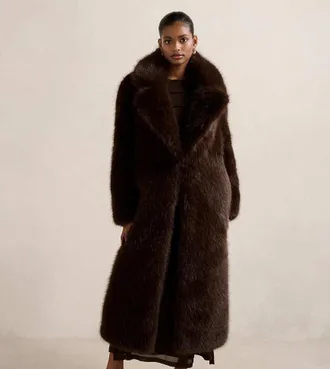 Forever New cappotto lungo in pelliccia sintetica color cioccolato-Marrone