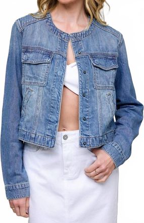 Hidden Jeans Collarless Trucker Jacket In Medium Wash