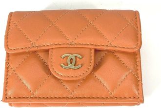 Chanel Leather Wallet (Tri-Fold) (Pre-Owned)