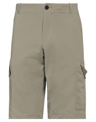 Esemplare Shorts & Bermuda Shorts