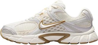 Nike V5 RNR - Dames - Sport - Beige - Maat: 36 EU Synthetisch