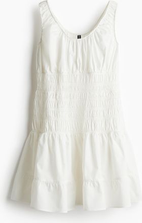 H&M Gesmoktes Kleid - White