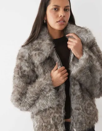 Vero Moda giacca corta in pelliccia sintetica con stampa leopardata grigio medio