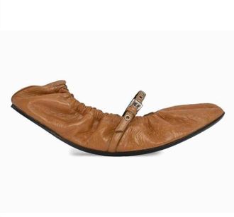 Pierre Hardy Womens Margot Patent Leather Flat In Tan