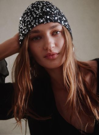 Simons Womens Sequined mesh crochet Tuque Hat