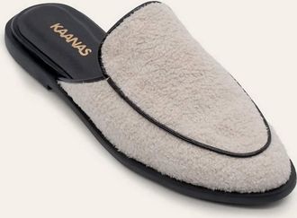 Kaanas Womens Rex Sherpa Mules In Black White