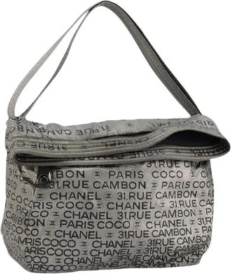 Chanel Pre-owned Shoulder Bags, female, Gray, Size: ONE SIZE Pre-owned Vintage Coated Canvas Shoulder Bag