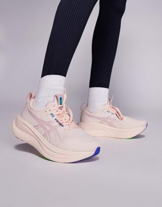 Asics Gel-Nimbus 28 - Sneakers da corsa color rosa perla e morganite