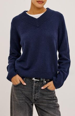 Rails Lidya V Neck Sweater in Navy at Nordstrom, Size Medium