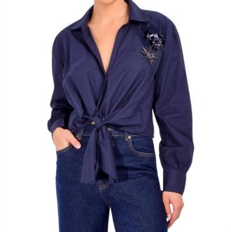 Cinq &agrave; Sept Marianna Crunchy Flower Blouse In Navy