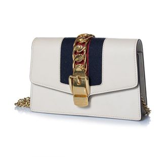 Gucci Gucci Sylvie mini-tasje met ketting in het wit