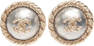 Chanel 2015 CC mark pearls detail earrings - Grey