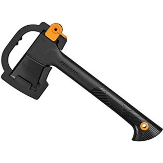 Fiskars Ascia Universale, Solid, Fodero per la Lama e il Trasporto, Rivestimento Antiaderente, Lama in Acciaio/Manico in Plastica Rinforzata con
