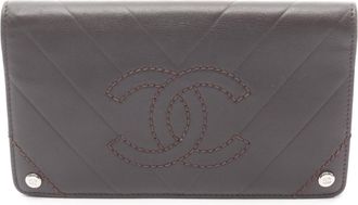 Chanel Brown Leather Long Wallet (Bi-Fold) (Pre-Owned)