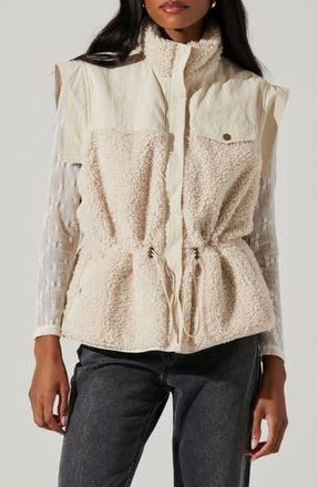 ASTR the Label Ivania Fleece Trim Vest in Cream at Nordstrom Rack, Size Medium