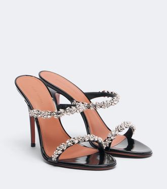 Amina Muaddi Mules Elizabeth de piel adornados