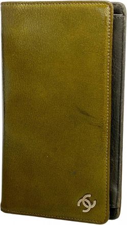 Chanel Moss Green Patent Leather Long Wallet (Bi-Fold) (Pre-Owned)