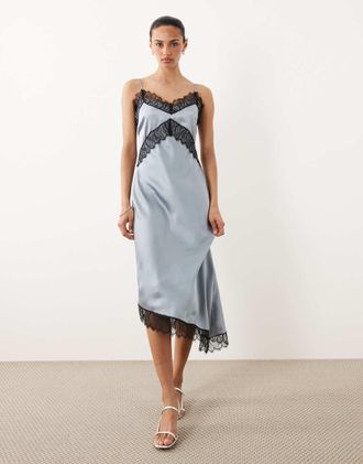 New Look Vestito midi asimmetrico blu con finiture in pizzo a contrasto-Blu navy