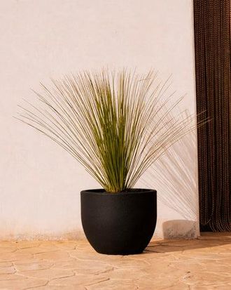 OEM Azalea 40 Macetero Redondo De Interior Y Exterior Para Plantas Y Flores Muy Resistente Al Paso Del Tiempo. Hecho De Polietileno En Espa&ntilde;a - Negro