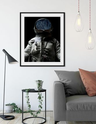Queence Bild »Astronaut« Astronaut Sterne Weltall & Kosmos Weltraum 1 Stk. tlg. HD Premium Poster-Druck inkl. Holzrahmen