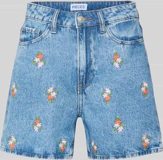 Pieces Regular Fit Jeansshorts aus reiner Baumwolle Modell SKY in Jeansblau, Gr&ouml;&szlig;e XS