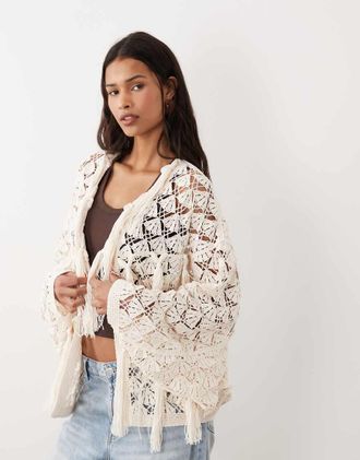 Asos Cardigan premium color crema alluncinetto con cuciture e frange-Bianco