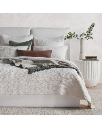 Villa by Classic Home Danica Quilt