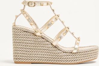 Valentino Garavani Sandalo Zeppa Rockstud In Nappa Laminata 95mm Donna PLATINO 34
