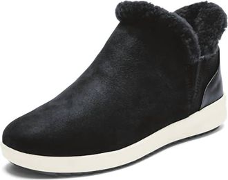 Olukai Womens Kamau Slip On Boots In Black