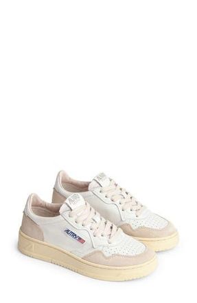 Autry Medalist Low Sneaker in Leat/suede White at Nordstrom Rack, Size 5Us / 35Eu