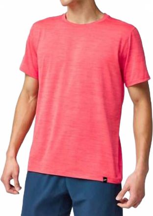 Brooks Luxe Short Sleeve Tee In Heather Cosmic Crisp
