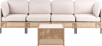 Beliani Sof&aacute; De Exterior Con Mesa De Centro De Rat&aacute;n Sint&eacute;tico 4 Plazas Estructura De Metal Con Cojines Para El Respaldo Y El Asiento Tablero De Vidrio Beige 