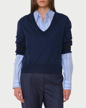 WE-AR4 Flapper Knit V-Neck Sweater In Navy