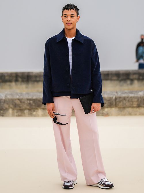 The suede jacket: a timeless piece you'll have forever