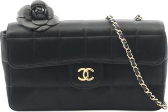 Chanel Borsa a tracolla Camellia mini in raso matelass&eacute; a scacchiera 2005-2006 - Nero