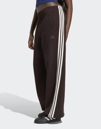 adidas adidas Sportswear - adidas kit - Pantaloni ampi con 3 strisce color caff&egrave; aurora/bianco sporco-Marrone