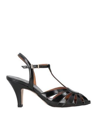 &Aacute;ngel Alarc&oacute;n Sandals