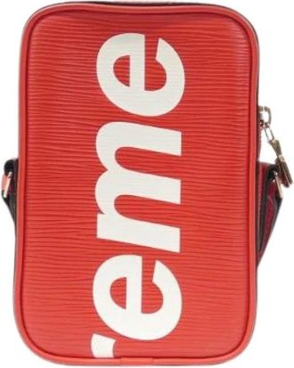 Louis Vuitton Vintage, unisex, Rood, ONE Size, Leer, Pre-owned Danube Epi Schoudertas Limited