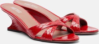 PARIS TEXAS Nina 50 croc-effect patent leather wedge mules