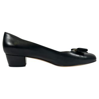 Ferragamo Pre-owned Womens Vara Bow 30 Pumps in Black Calf Leather - Size UK 4.5