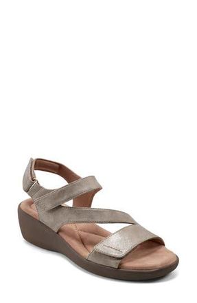 Easy Spirit Kimberly Sandal in Gold at Nordstrom Rack, Size 9.5