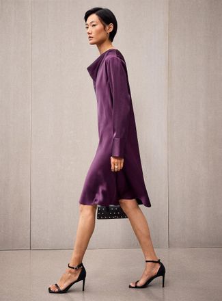 Contemporaine Womens Draped collar flared satiny dress
