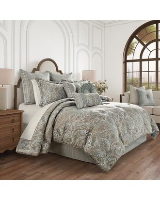 J. Queen New York Raine Comforter Set