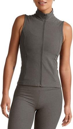 Beyond Yoga Venice Zip Front Performance Vest in True Gray Heather at Nordstrom Rack, Size X-Large