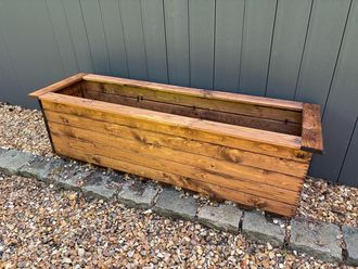 Charles Taylor Trading Willoughby Sleeper Trough Large in Brown