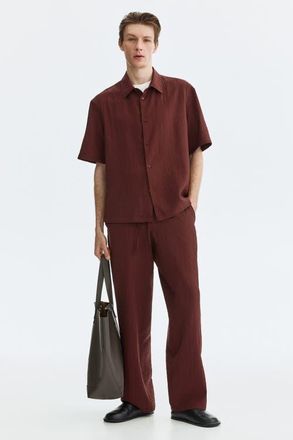 H&M Relaxed Fit Textured Trousers in Burgundy at Nordstrom, Size Xx-Large