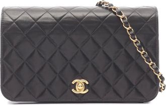 Chanel Borsa a tracolla CC con battente in pelle di vitello trapuntata 2000-2002 - Nero