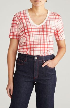 Universal Standard V-Rex Tee in Red Check Print at Nordstrom, Size 2Xl