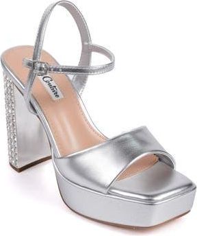 Lady Couture Pretty Sandal in Metallic Silver at Nordstrom Rack, Size 10